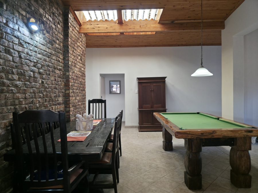 4 Bedroom Property for Sale in Noorsekloof Eastern Cape